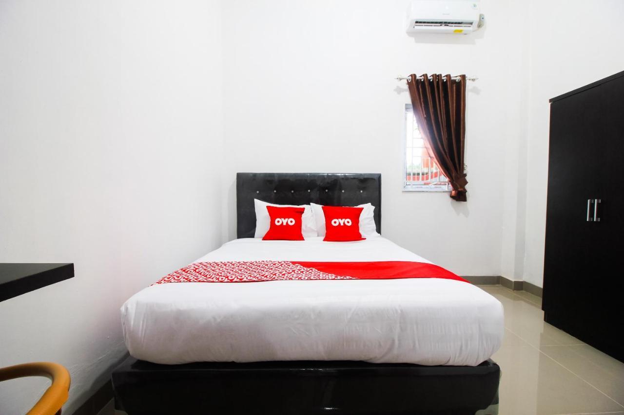Oyo 1653 Fajar Residence Pekanbaru Dış mekan fotoğraf