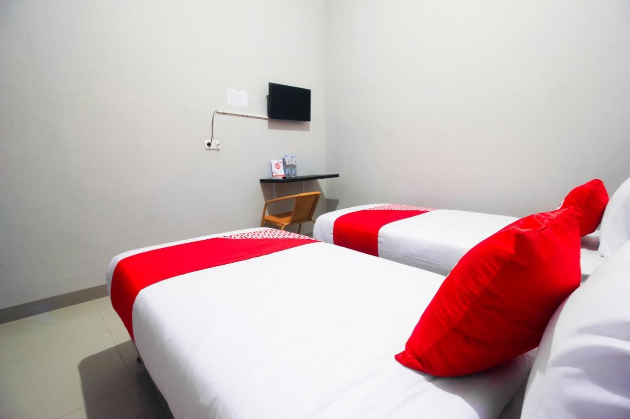 Oyo 1653 Fajar Residence Pekanbaru Dış mekan fotoğraf