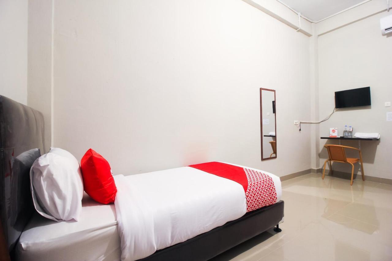 Oyo 1653 Fajar Residence Pekanbaru Dış mekan fotoğraf