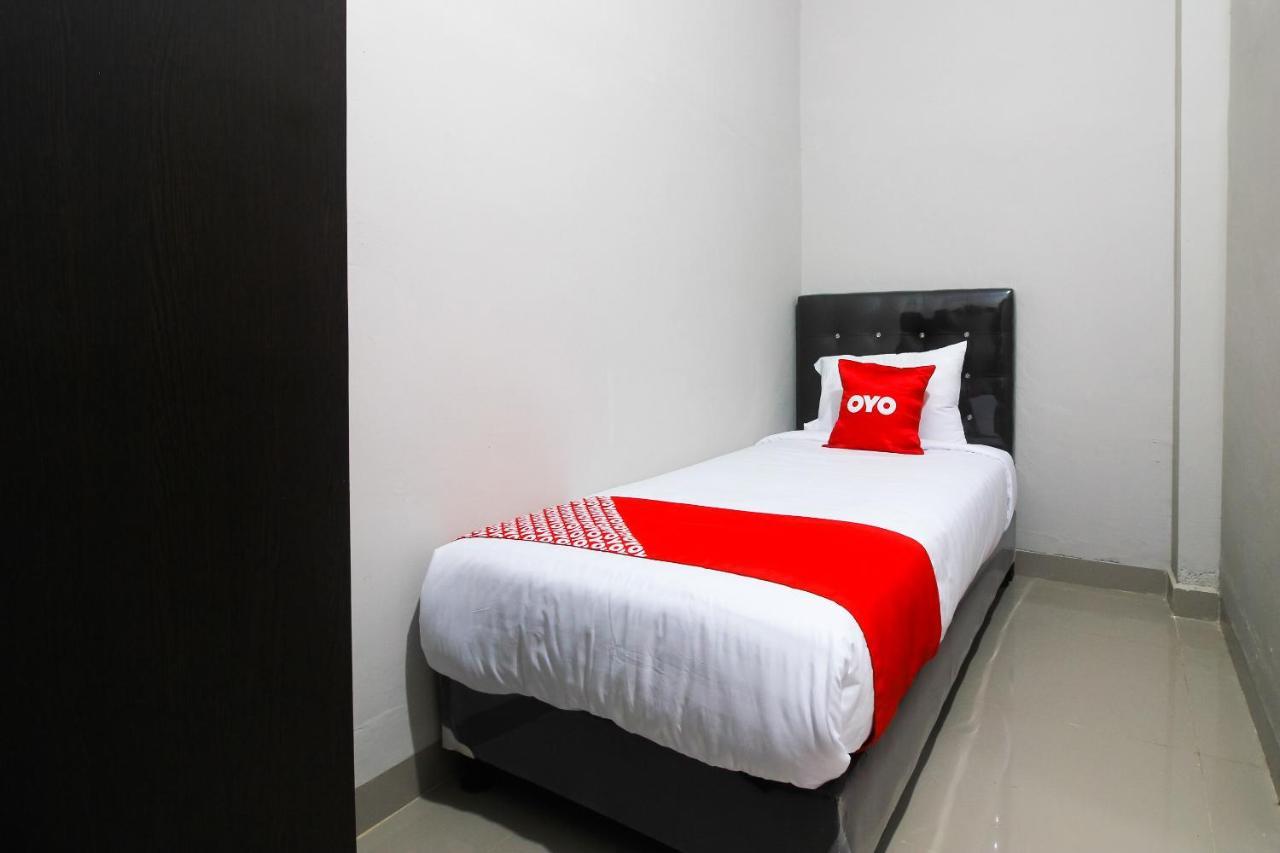 Oyo 1653 Fajar Residence Pekanbaru Dış mekan fotoğraf