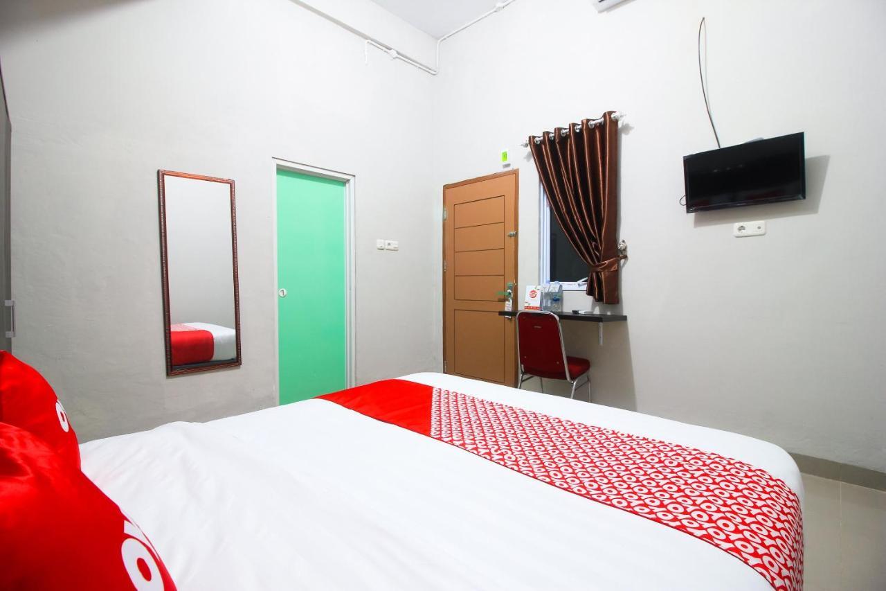 Oyo 1653 Fajar Residence Pekanbaru Dış mekan fotoğraf