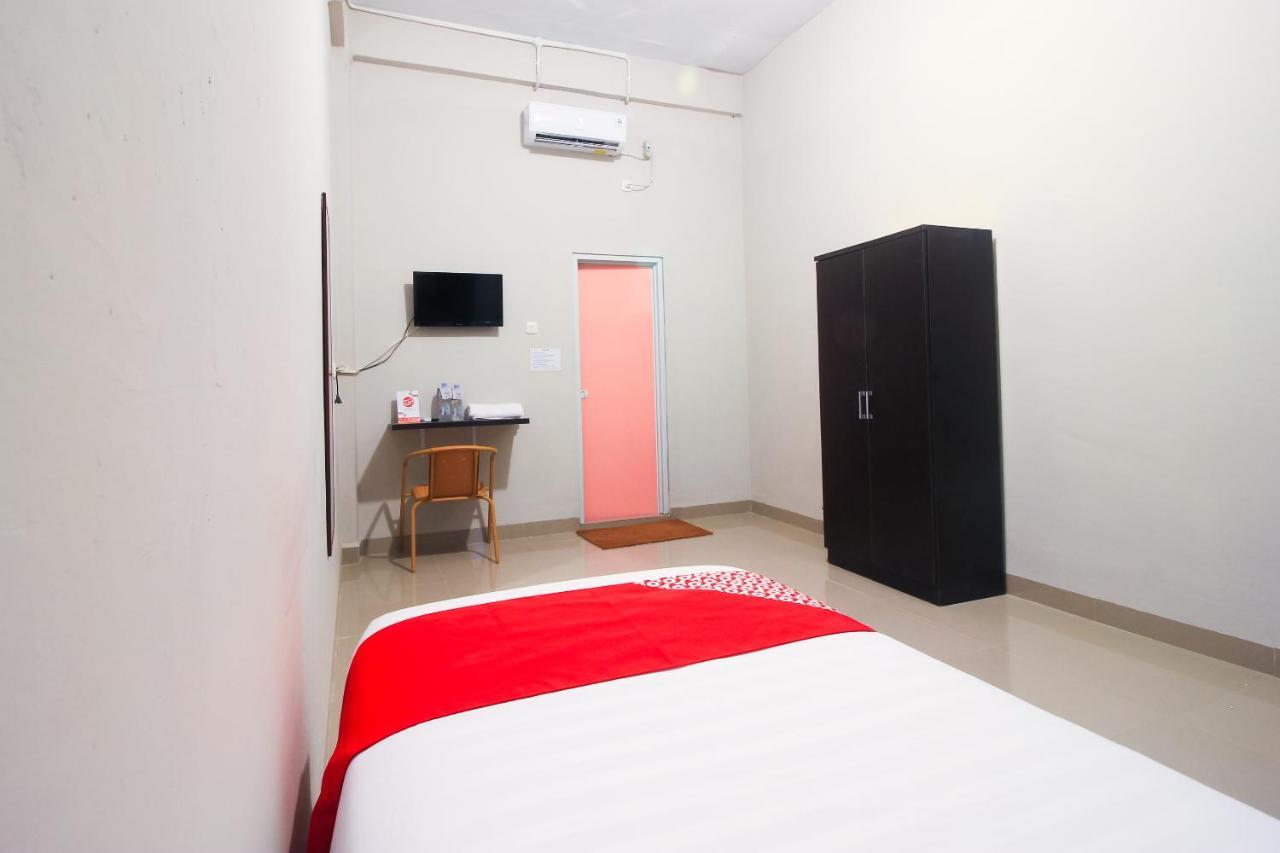 Oyo 1653 Fajar Residence Pekanbaru Dış mekan fotoğraf