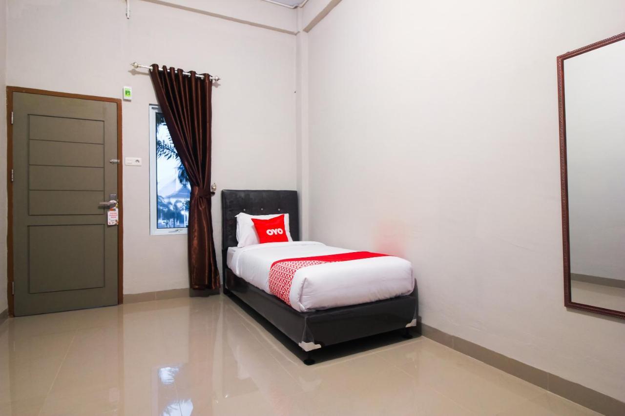 Oyo 1653 Fajar Residence Pekanbaru Dış mekan fotoğraf